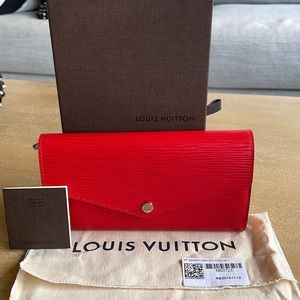 Louis Vuitton Sarah Wallet in Epi Leather